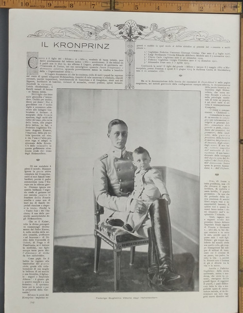 Federigo Guglielmo Vittorio degli hohenzollern. WWI royalty in uniform with little boy. Original Antique picture 1916.