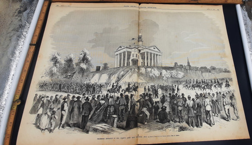 Triumphal entrance of General Grant's army into Vicksburg July 4th 1863. Original Antique double page engraving, print from 1863.