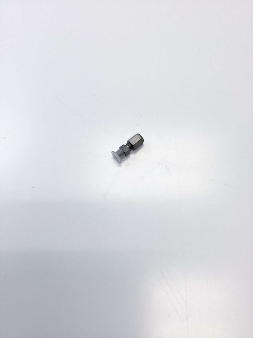 810204-012 Tube-M 1/4 X 1/8 Conn