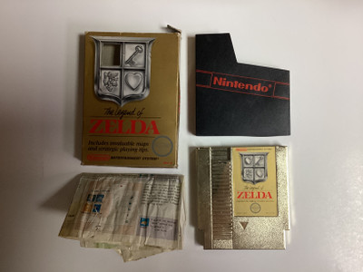 The Legend of Zelda- NES Boxed Silver Circle