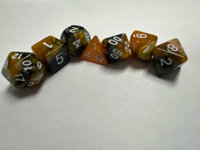 Runefused 7 Piece Acrylic Dice Set – Amber & Black