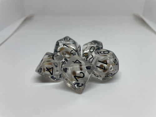 Clear Crypt Skulls Resin 7 Dice Set