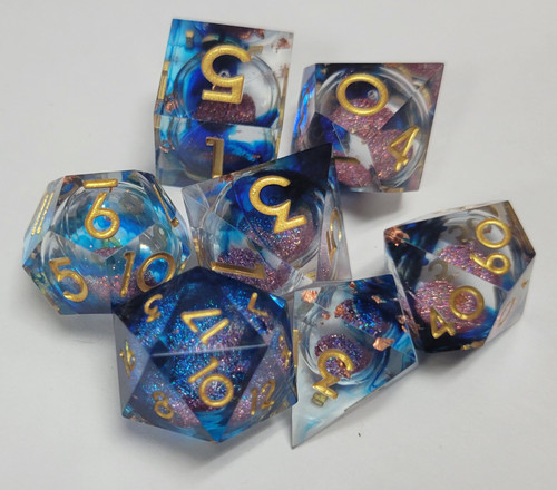 Coral Treasure Glitter Core Resin 7 Dice Set