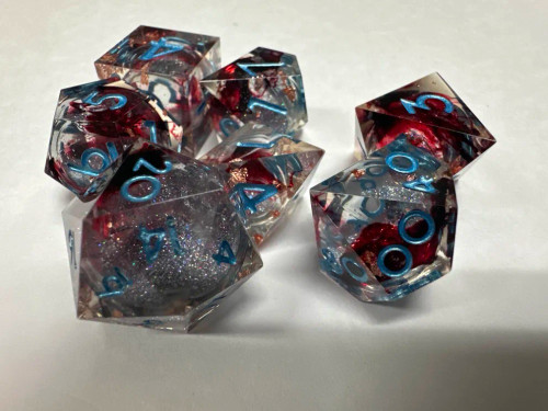 Cold Blooded Glitter Core Resin 7 Dice Set
