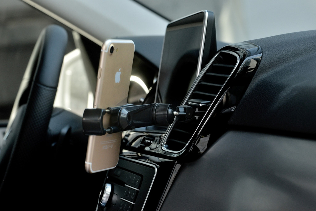 car air vent phone holder