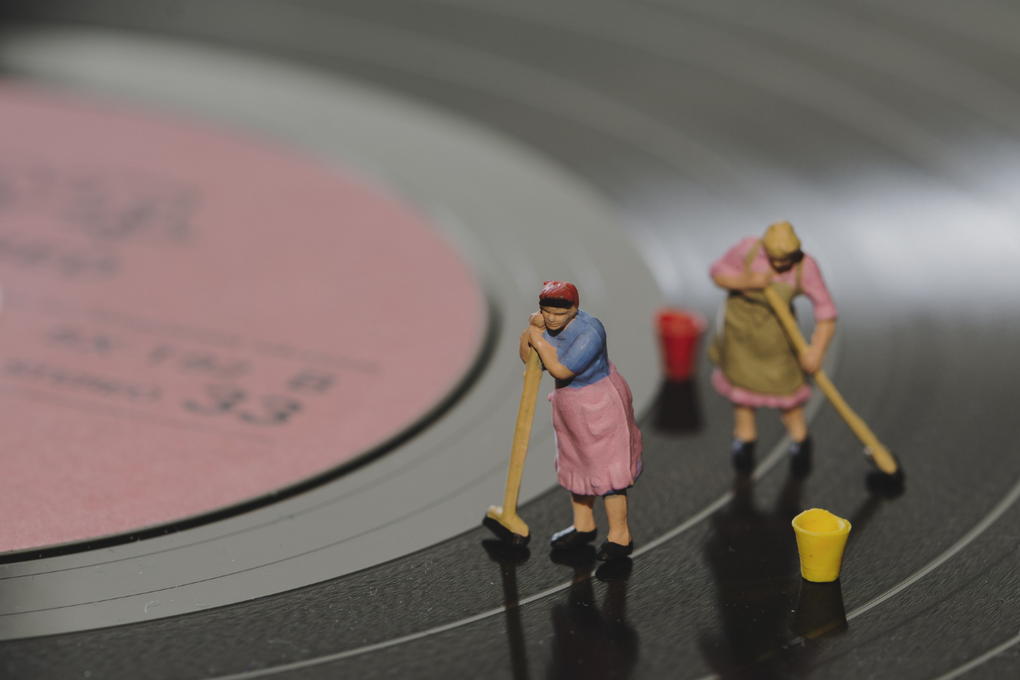 Caring for your vinyl Caring for your vinyl
