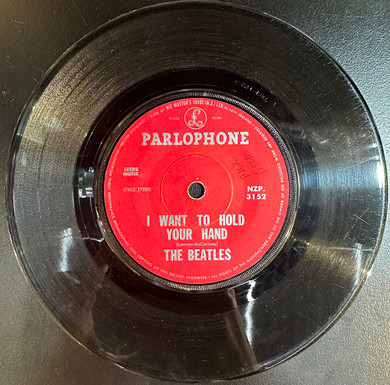 Beatles – I Want To Hold Your Hand 7" Single Vinyl (Used)