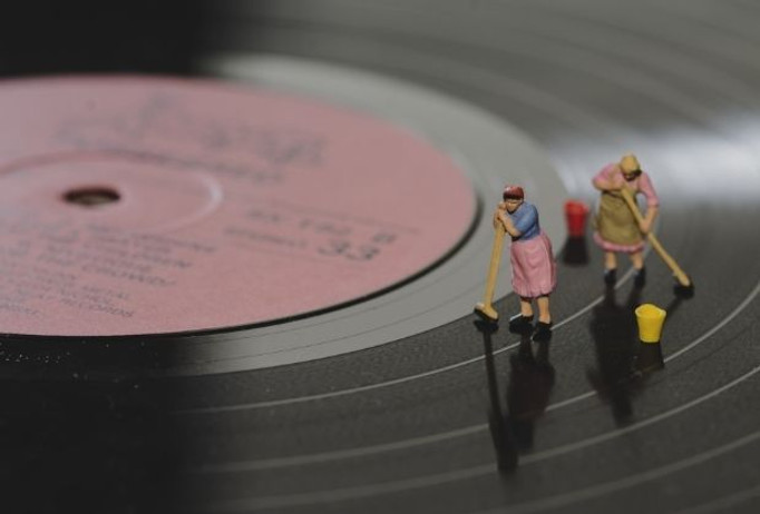 Caring for your vinyl Caring for your vinyl