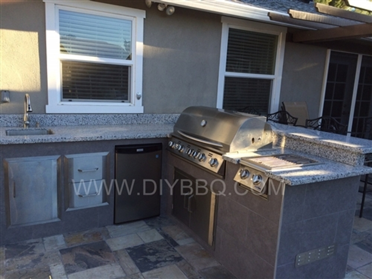 Outdoor Kitchen BBQ Island Kits