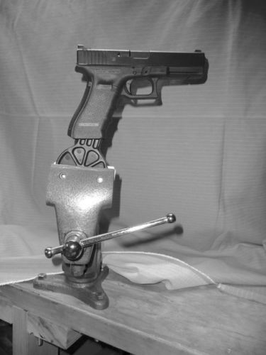 Gunsmith Handgun Vise Block for Glock 9mm Luger.40 S&W and.357 Sig Polymer Black