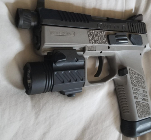 Super SUPER Compact 400 Lumen Flashlight for Ruger 9 e, sr9, sr22, walther ccp pk380 Springfield, Glock, HK Bersa,Beretta,Taurus,Walther,Sig Sauer, Pistol