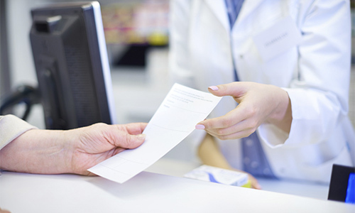 Dispensación recetas de ortopedia en Farmacia Bononad roca, en Valencia