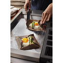 Kitchenaid® Table de cuisson commerciale au gaz avec 6 brûleurs et plaque chauffante - 48 po KCGC558JSS