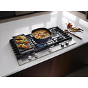 Kitchenaid® Table de cuisson au gaz avec 5 brûleurs et à plaque chauffante - 36 po KCGS956ESS