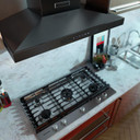 Kitchenaid® Table de cuisson au gaz avec 5 brûleurs et à plaque chauffante - 36 po KCGS956ESS