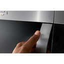 Whirlpool® Four à micro-ondes à hotte intégrée avec une puissance de cuisson de 900 watts de 30 po et 1,7 pi cu YWMMS3130RZ
