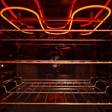 Whirlpool® Cuisinière au gaz intelligente de 30 pouces avec technologie de cuisson à air, auto-nettoyage/netoyage à la vapeur, préchauffage rapide avec capacité de 5.3 pi cu WFGS7530RZ