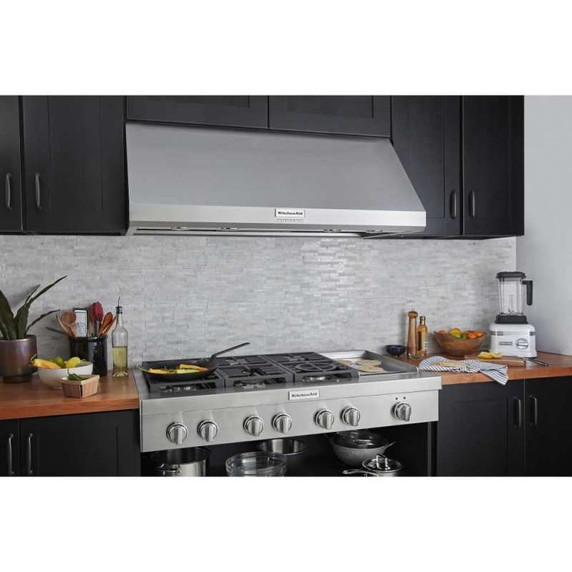 Kitchenaid® Table de cuisson commerciale au gaz avec 6 brûleurs et plaque chauffante - 48 po KCGC558JSS