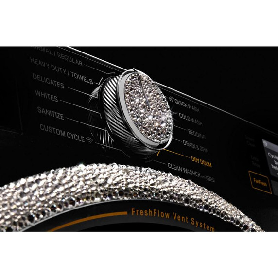 Whirlpool® Laveuse à chargement frontal intelligente certifiée ENERGY STAR® avec système de ventilation FreshFlow™ et technologie de lavage intelligent IA de 5.8 pi cu WFW6720RU