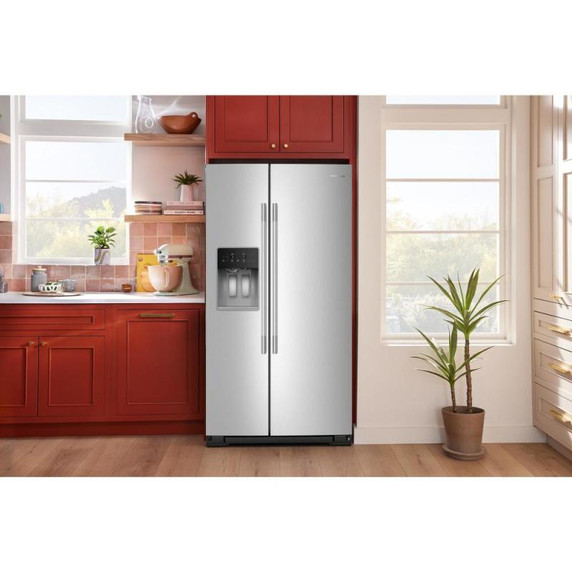 Kitchenaid® Réfrigérateur côte à côte à profondeur de comptoir, avec distributeur d’eau et de glaçons extérieur et fini PrintShield™ - 20.8 pi cu KRSC536RPS