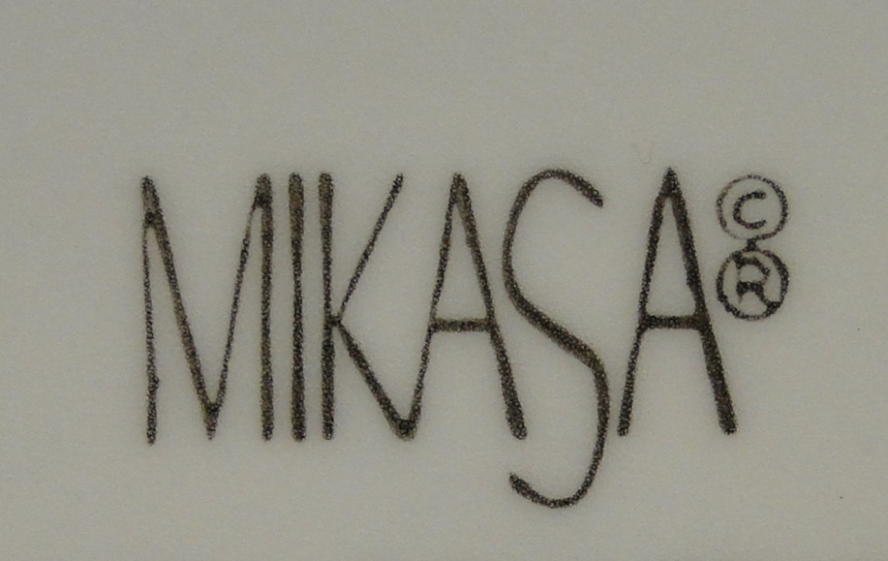 Mikasa Preowned Dinnerware