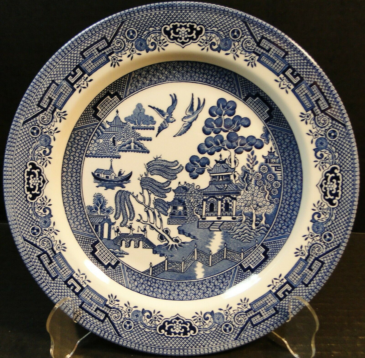 Churchill Blue Willow Dinner Plate 10 1/4 England | DR Vintage