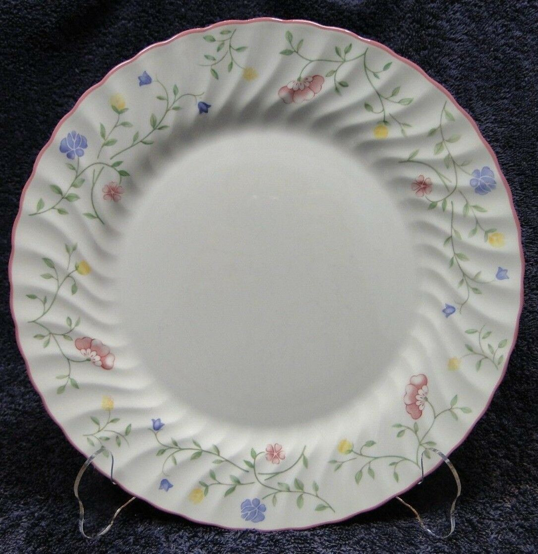 Johnson Brothers Summer Chintz Dinner Plates 9 3/4" England Set of 4