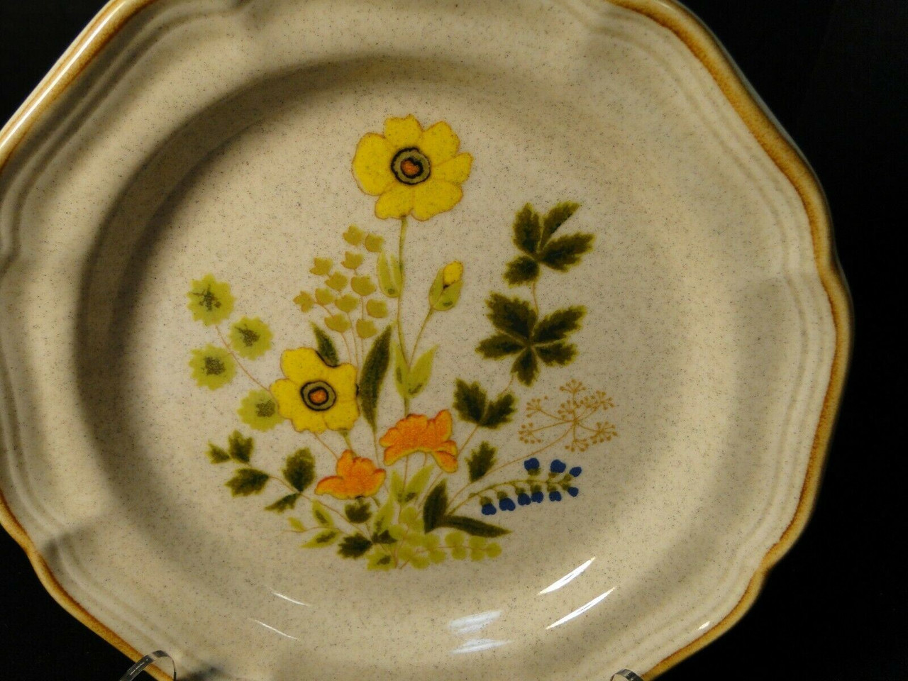 Mikasa Fresh Floral Salad Plate 8