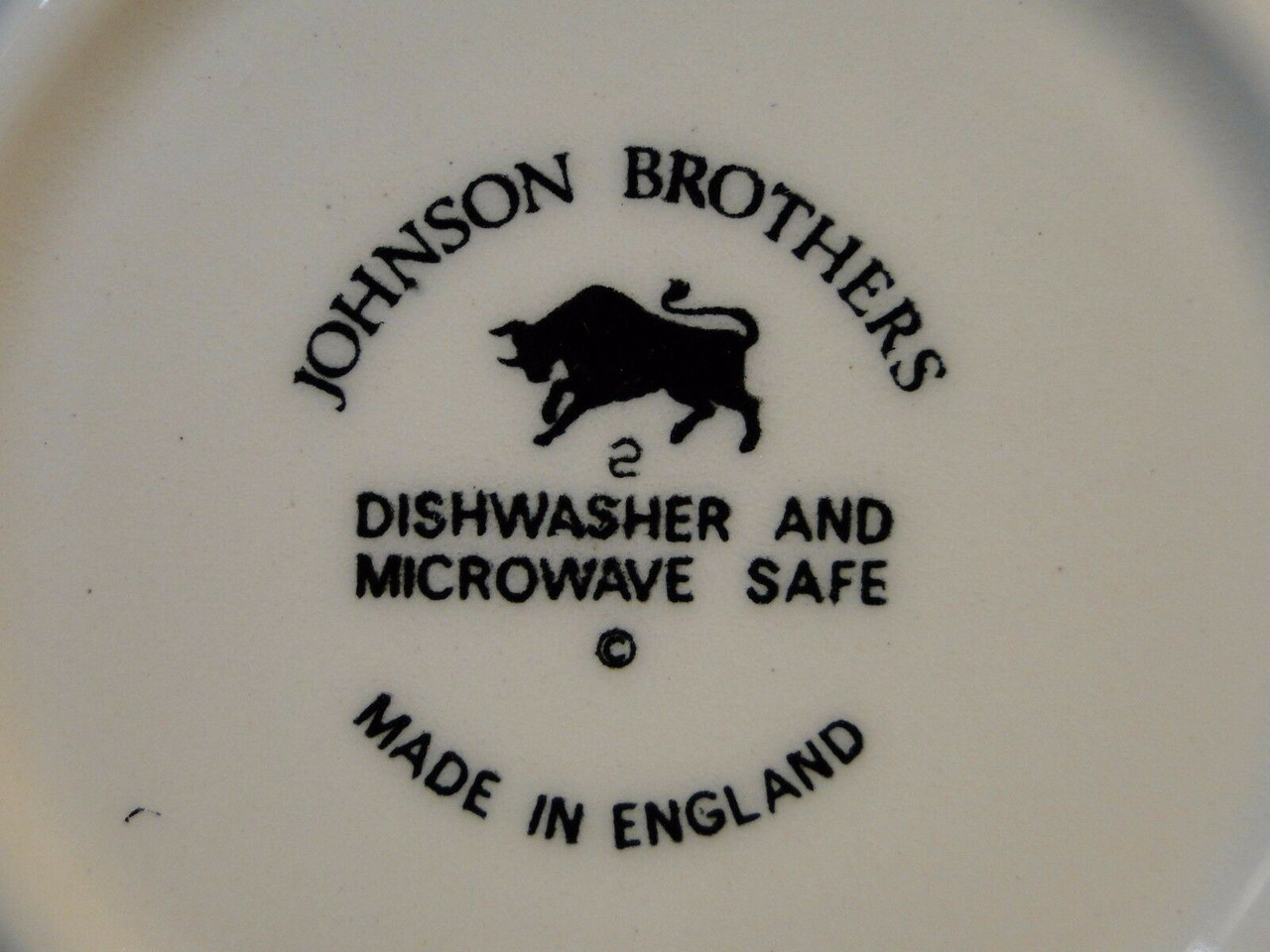 Johnson Brothers Lynton Carnation Berry Bowl 6" DR Vintage Dinnerware