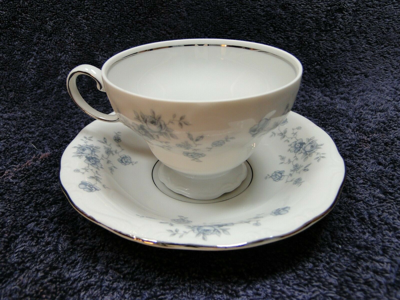 Johann Haviland Bavaria Blue Garland Footed Tea Cup Saucer Set