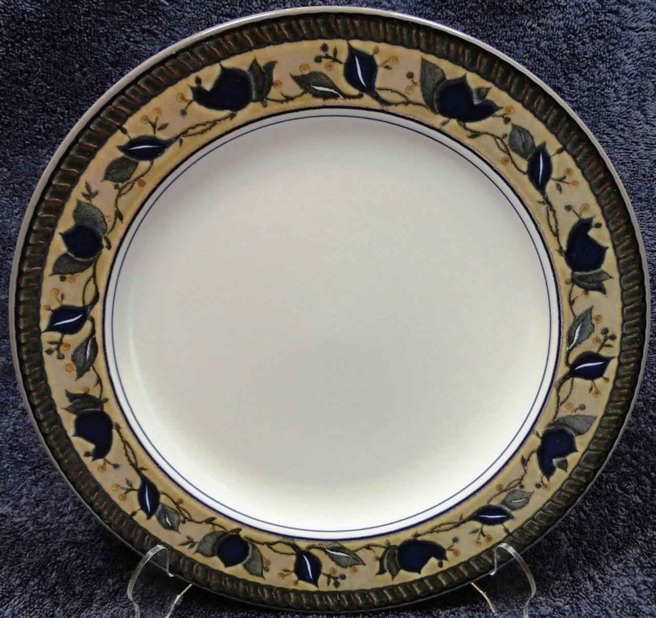 Arabella Intaglio CAC01
