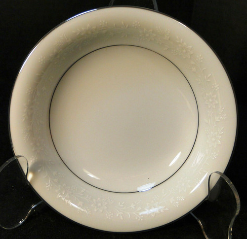 Noritake Buckingham Berry Bowl 5 3/4" 6438 White Embossing Excellent