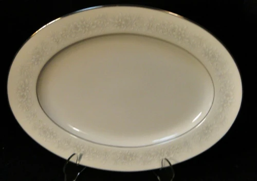 Noritake Cumberland Oval Serving Platter 11 1/2" 2225 White Embossing Excellent