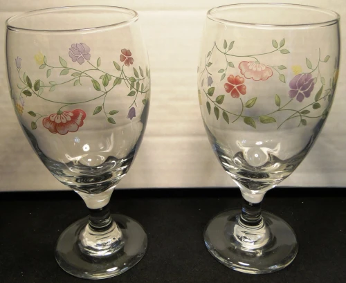 Johnson Bros Summer Chintz Goblets Large 14 Oz 7" Tall Set of 2 Excellent