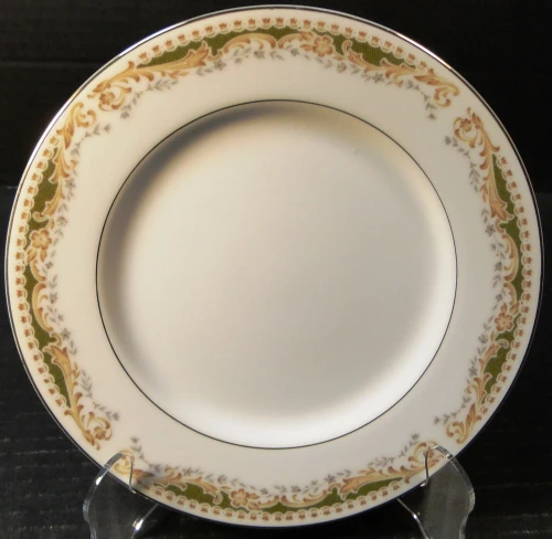 Signature Collection Queen Anne Salad Plate 7 3/4" Excellent