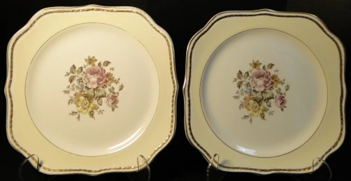 Homer Laughlin Eggshell Georgian Viceroy Square Salad Plates 8 G3330 2 Excellent