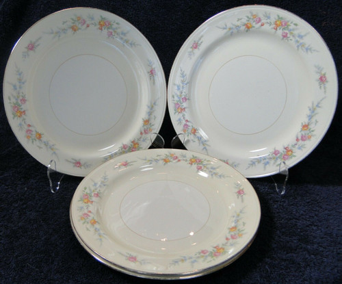 Homer Laughlin Eggshell Nautilus Ferndale Dinner Plates 9 7/8" Set 4 | DR Vintage Dinnerware and Replacements
