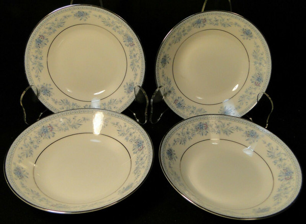 Noritake Blue Hill Berry Bowls 5 1/2" 2482 Blue White Floral Set of 4 Excellent