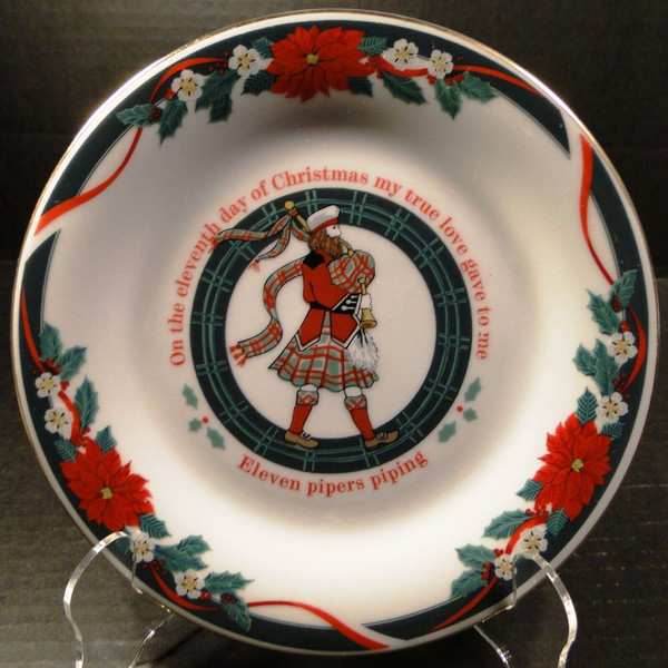 Tienshan Deck the Halls Salad Plates 7 1/2" 12 Days of X-Mas 11 Pipers Piping