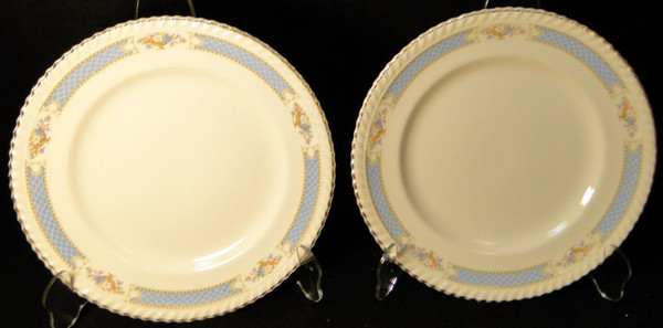 Johnson Brothers Belvedere Luncheon Plates 8 7/8" Old English Set of 2 Excellent