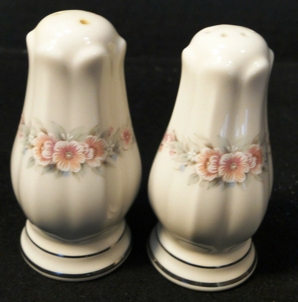 Noritake Rothschild Salt Pepper Shaker Set 7293 Ivory China Pink Excellent