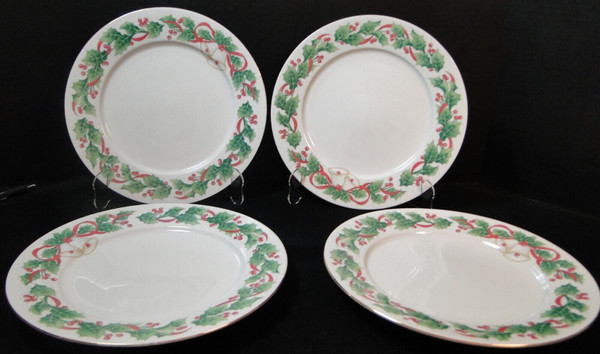 Sango Noel Dinner Plates 10 1/2" 8401 Green Holly Red Ribbons Set of 4 Excellent