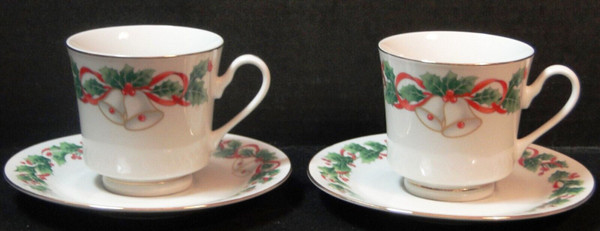 Sango Noel Tea Cup Saucer Sets 8401 Green Holly Red Ribbons 2 Excellent