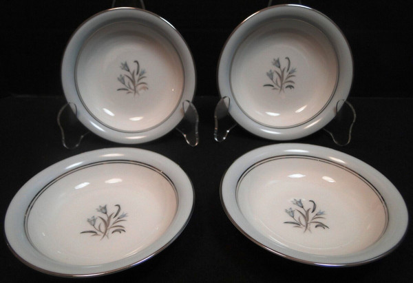 Noritake Bluebell Berry Bowls 5 1/2 5558 Fruit Dessert Blue Band Set 4 Excellent