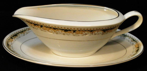 Signature Collection Queen Anne Gravy Boat with UnderPlate Excellent