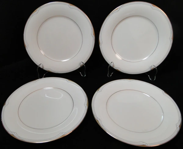 Noritake Golden Cove Salad Plates 8 1/4" 7719 Gold Trim Fine China 4 Excellent