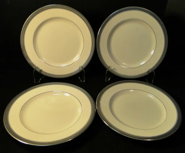 Mikasa Palatial Platinum Salad Plates 8 1/4" L3235 Fine China Set of 4 Excellent