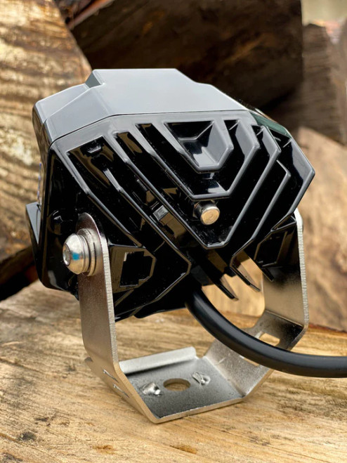 Combination of front facing driving light and side emitting LEDs for a full 270 degree beam pattern Combination of front facing driving light and side emitting LEDs for a full 270 degree beam pattern