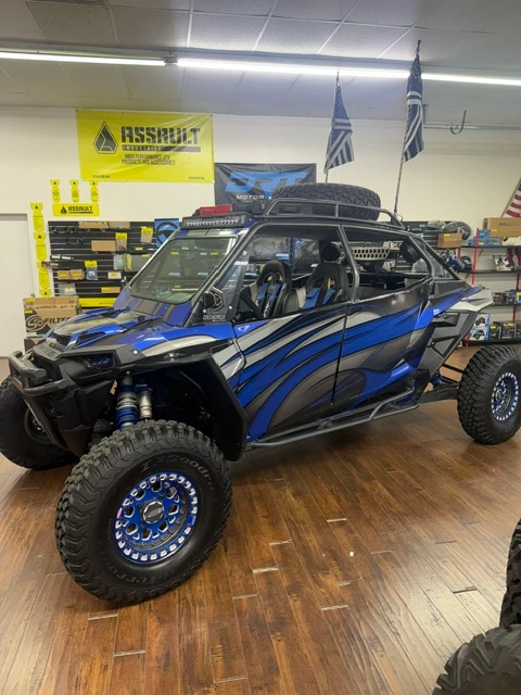Polaris RZR XP4 1000