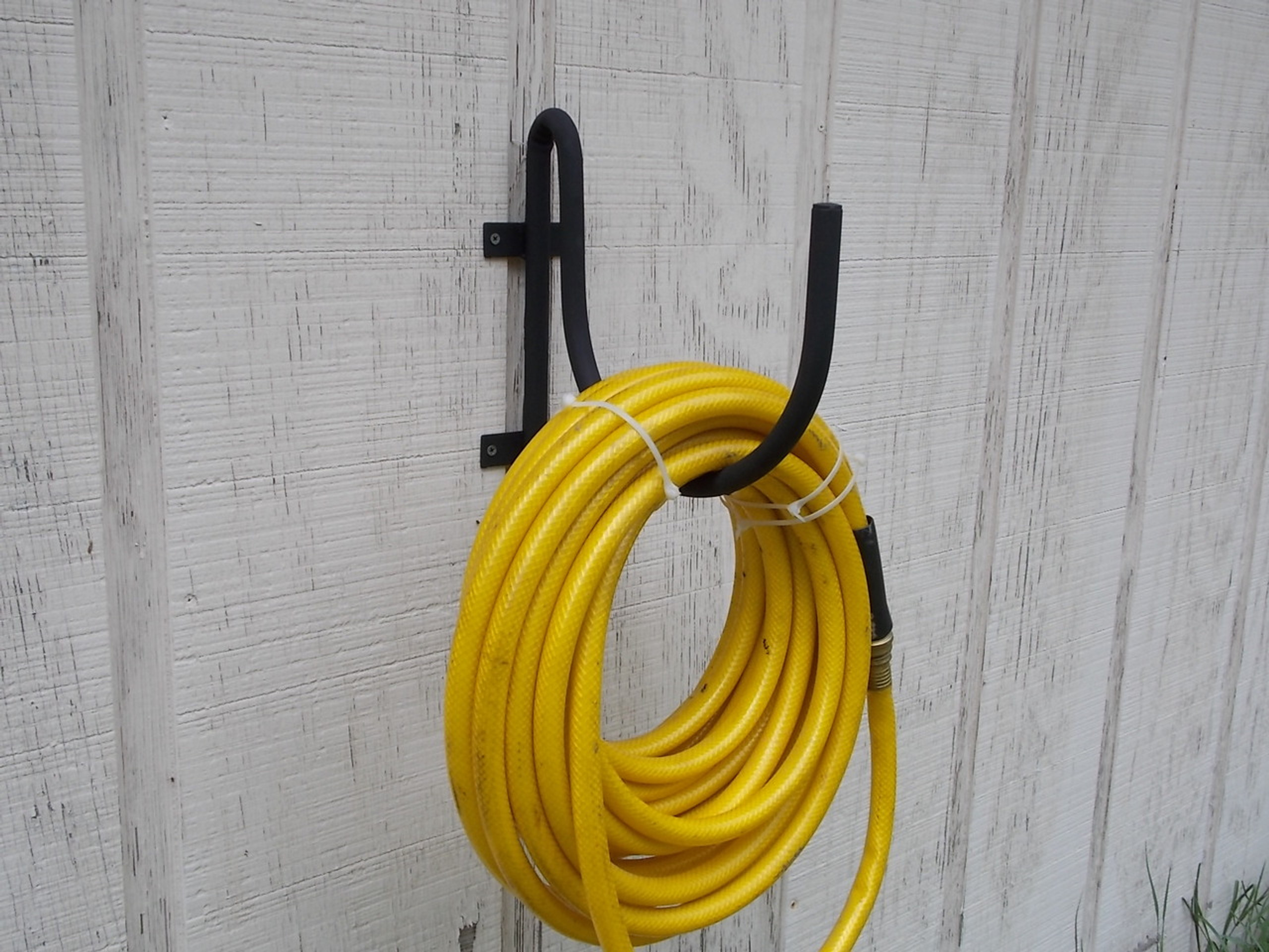 Wall mount garden hose holder black wrought iron